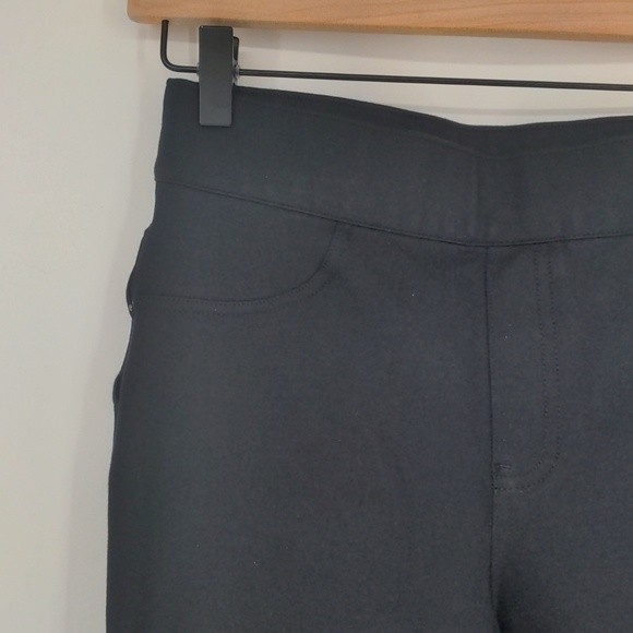 Spanx Black Women's Cropped Pull On Legging Pant Size Medium - Picture 4 of 16